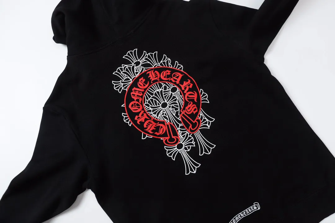 Q6—P230 -Chrome Hearts/Chrome Hearts printed zipper sweatshirt cardigan jacket -420 grams of high-density, high-quality wool, soft, delicate and skin-friendly, soft and silky to the touch, warm and skin-friendly -The hardware and zipper accessories are all customized and full of details -Colour: black -Size: S M L XL